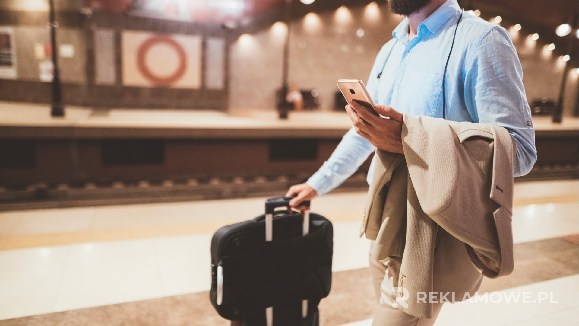 Świąteczna teczka reklamowa na biurku