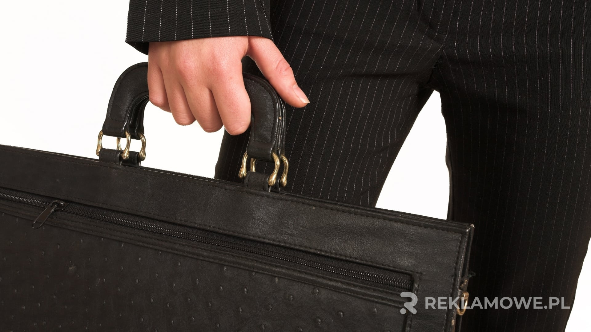 Teczka reklamowa prezentowana na targach branżowych