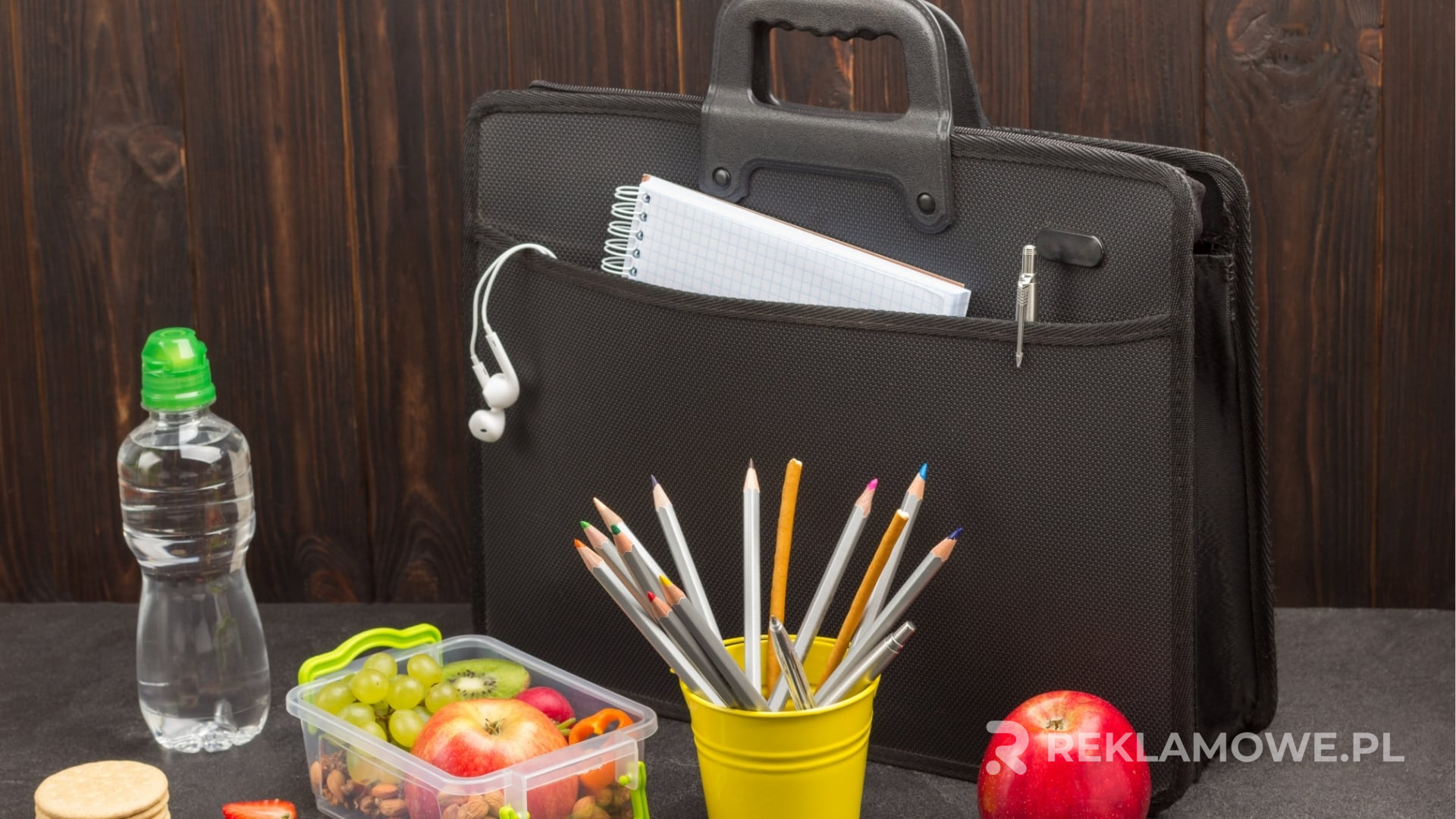 Teczka reklamowa używana w kampanii promocyjnej